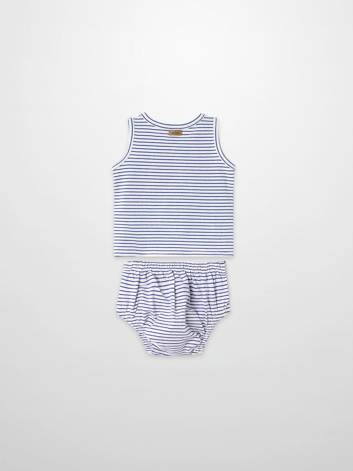 Conjunto de camiseta de tirantes y braguitas con estampado de la Torre Eiffel