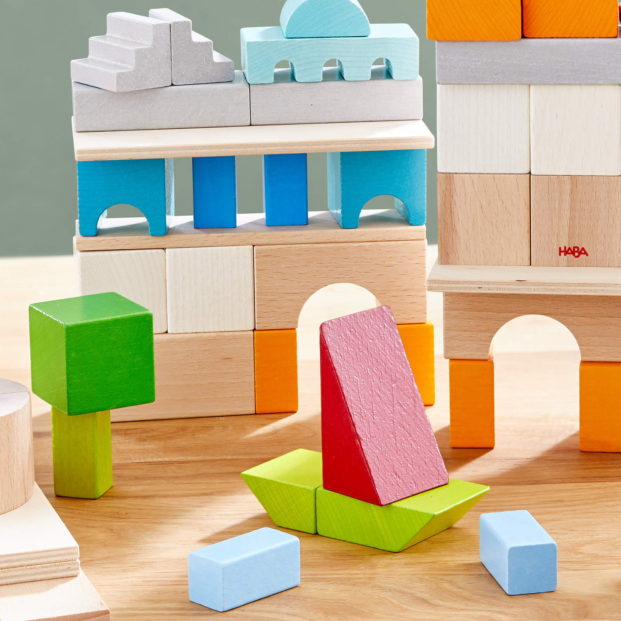 85-Piece Colored Wooden Building Blocks Set